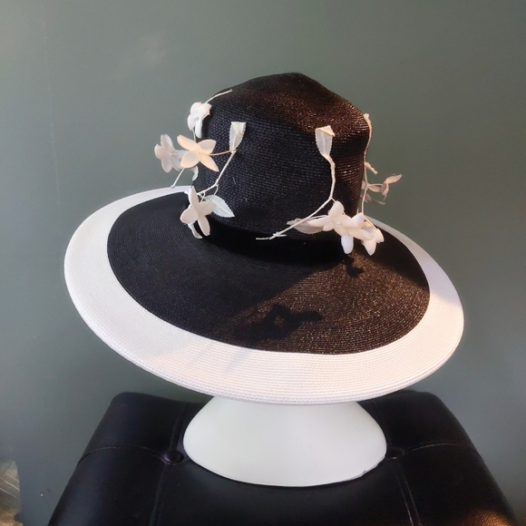 Vintage 80s Michael Andrew B&W Flower Floral Derby Synthetic Straw Wide Brim Hat main image 8